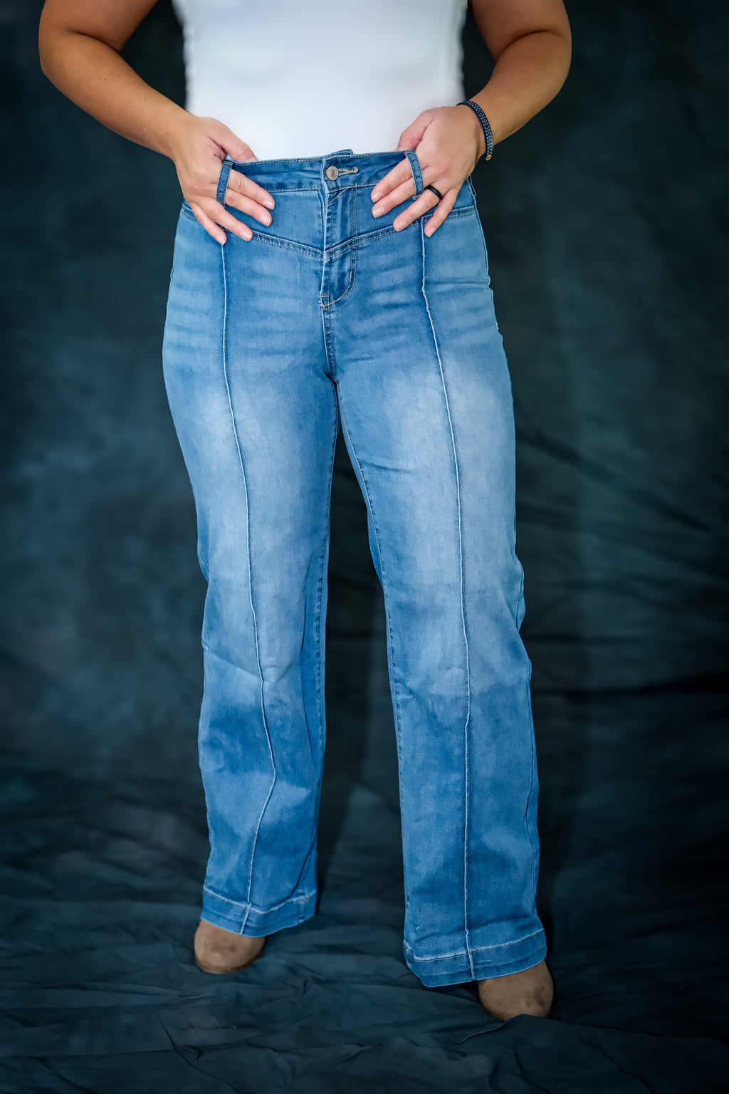Center Seam Detail Straight Loose High Rise Jeans