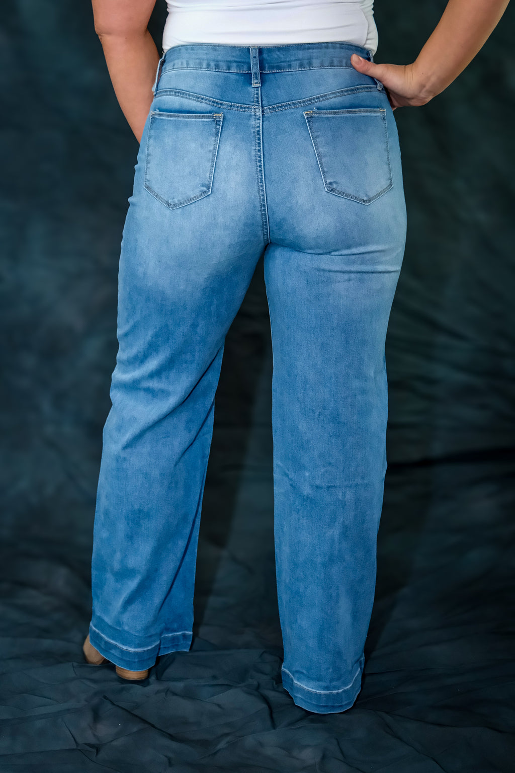 Center Seam Detail Straight Loose High Rise Jeans