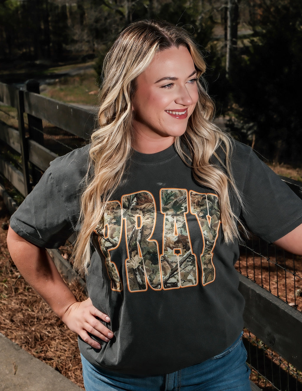 PRAY Graphic Tee